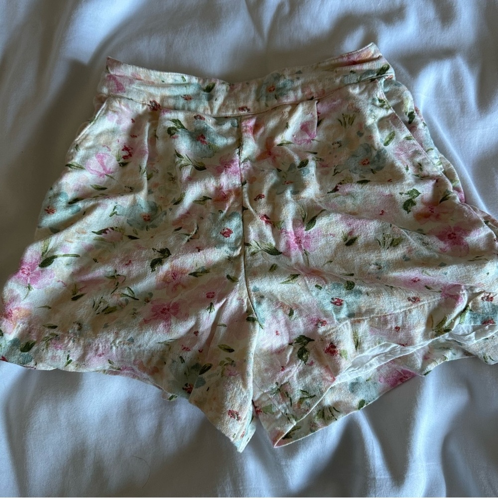 Floral Pull On Shorts